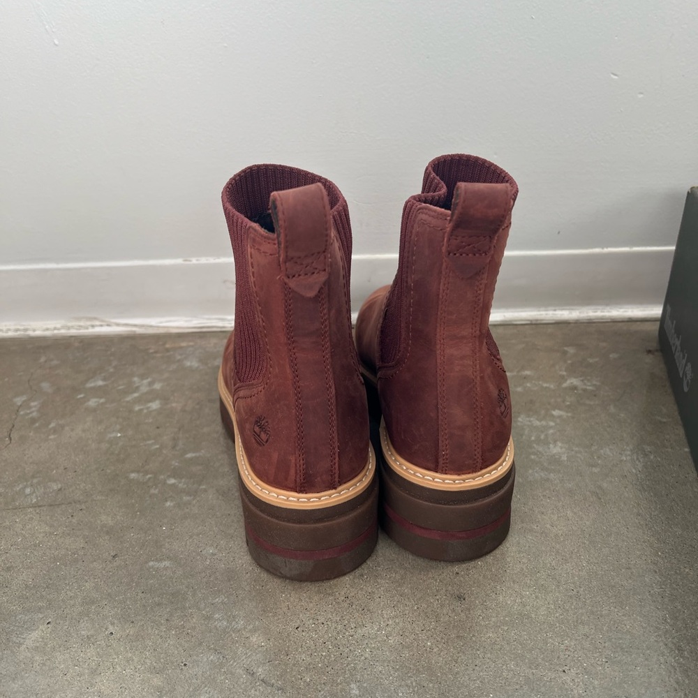 Timberland boots worn once - Picture 6 of 7